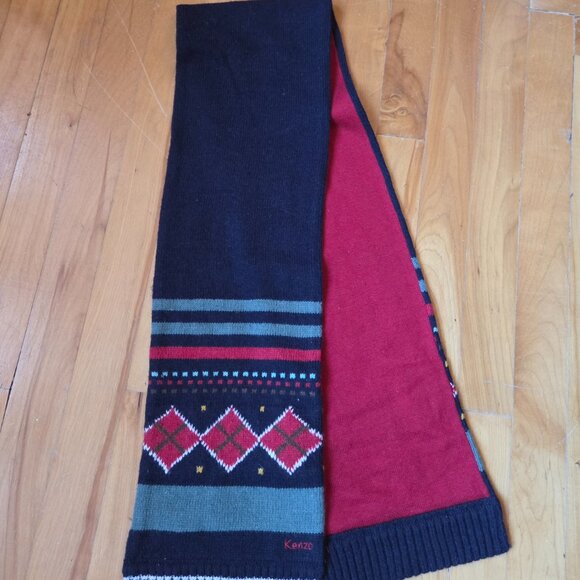 Beautiful Kenzo scarf - Picture 3 of 5